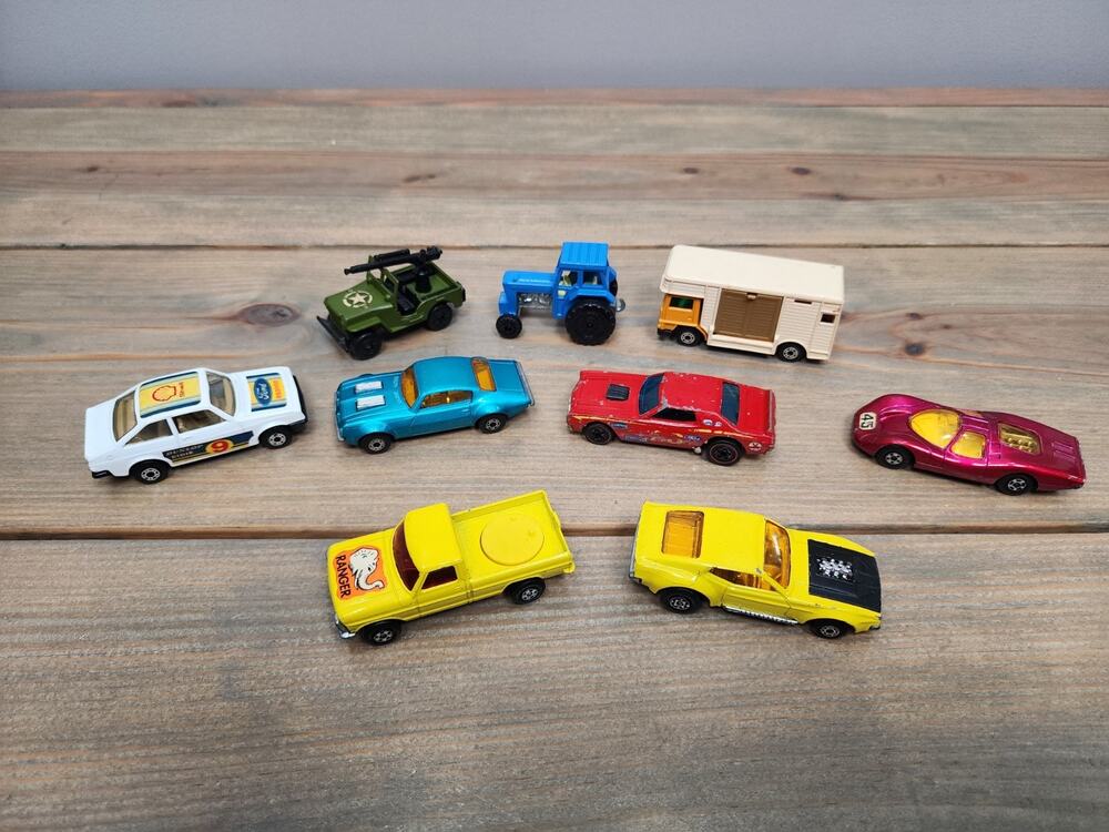 Lot Vintage Matchbox Hotwheels Diecast Tractor Cars Bus